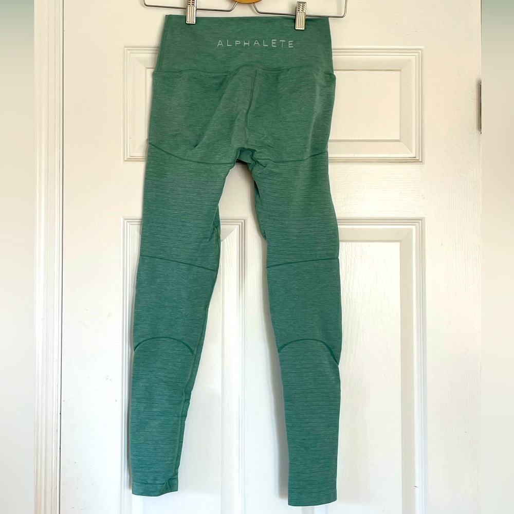 Alphalete Amplify leggings - dusty blue green - M